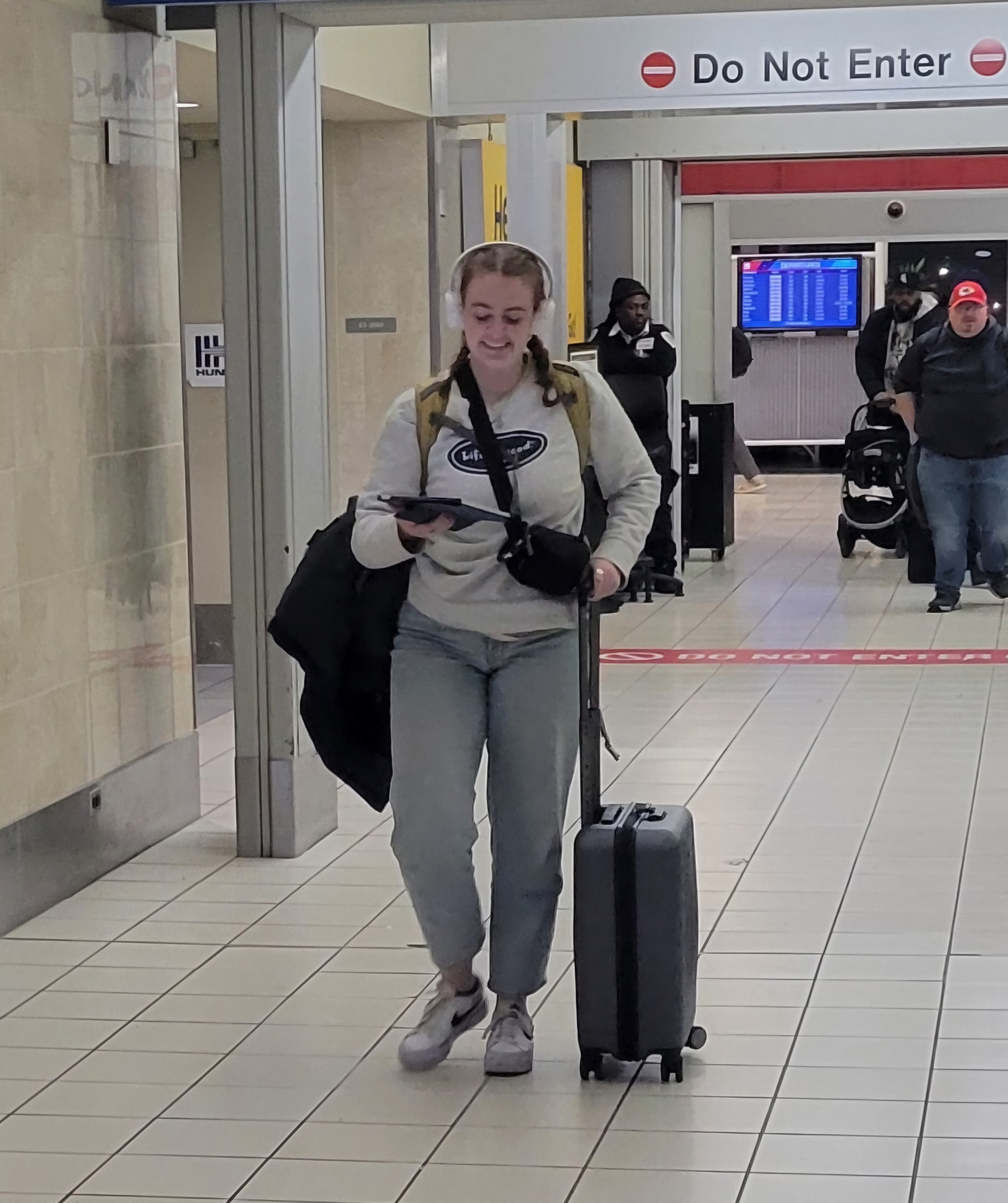 2024-12-13 Jane airport.jpg